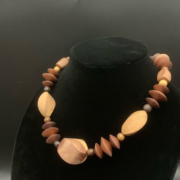 Vintage Chunky Wood Bead Statement Necklace - Picture 7 of 10